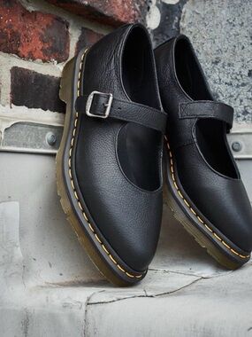 Womens Dr. Doc Martens Elphie Mary Jane Shoes Loafers 7 NEW IN BOX